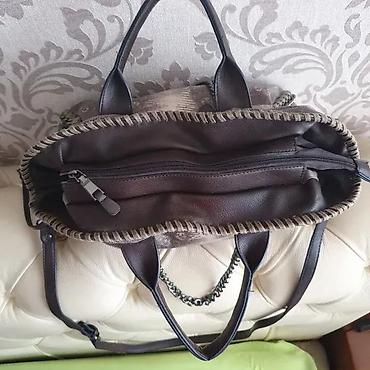 Kompleti: 1.LOOKAT TORBA, DIVNA, 2. COLLISTAR TASNICA I 2 NESESERA | 1 — 9