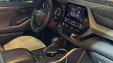 Toyota: Toyota Highlander: 2020 г., Автомат, Бензин, Кроссовер — 9