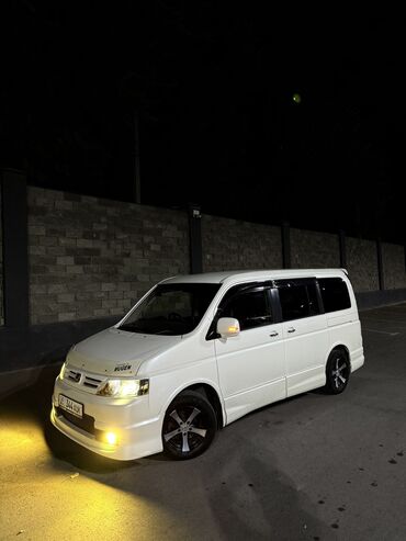 срочно срочно продам машину: Honda Stepwgn: 2003 г., 2 л, Автомат, Бензин, Вэн/Минивэн