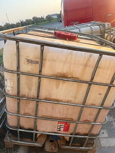 cenler: IBC konteyner (1000 L) - Həcm: təxminən 1000 litr - Material: iç — 3