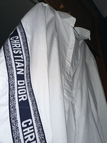 zerli koynekler: Christian Dior brendine aid sarochka-M/L razmer Olchusu boyuk oldugunu