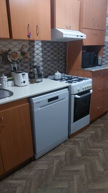 Köhnə tikili: Bakı, 2 otaqlı, Köhnə tikili, m. Həzi Aslanov, 50 kv. m — 13