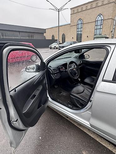 Chevrolet: Chevrolet Spark: 2021 г., 1 л, Автомат, Бензин, Хэтчбэк — 7