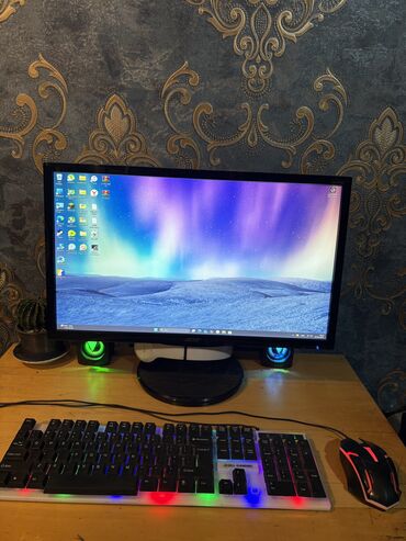 Masaüstü kompüterlər və iş stansiyaları: I5 7500 3.40 ghz ram 8 gb vidokart gtx 460 500 gb harddisk 120 gb ssd