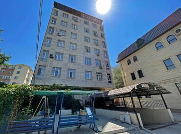 срочно продаётся 1 комнатная квартира в районе ошского рынка по улице кенсуйская: 3 комнаты, 84 м², Элитка, 6 этаж, Евроремонт