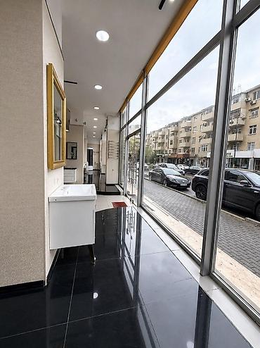 kirayə dukan: İcarəyə verilir obyekt 650 m², Nəsimi r. Daha 7 şəklə bax Agentlik 1 — 1