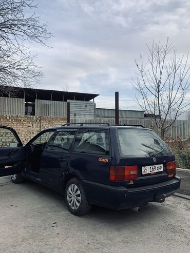 масло volkswagen: Volkswagen Passat: 1994 г., 2 л, Механика, Бензин, Универсал