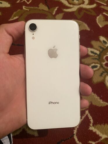 Apple iPhone: IPhone Xr, Б/у, 64 ГБ, Белый, Защитное стекло, Чехол, Кабель, 83 %