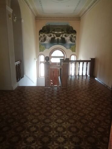 Həyət evləri və villaların satışı: 12 otaq, 600 kv. m, Kredit yoxdur, Orta təmir — 18