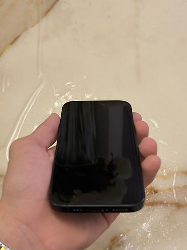 apple ipod touch: IPhone 15, 128 GB, Qara, Face ID — 3