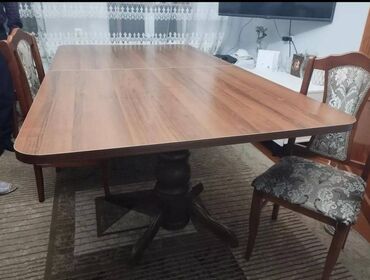 продаю мебели: Комплект стол и стулья Для зала, Б/у