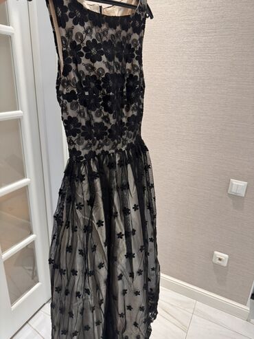 гипюровое платье для беременных: Ажурное платье макси с вышивкой на рост 160-168 - Цвет: черный на