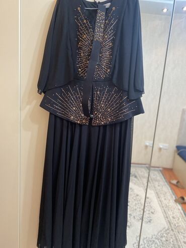 Ziyafət donları: Zərif gecə/libas - Rəng: Qara - Model: Uzun, axıcı ətəkli, üst — 5