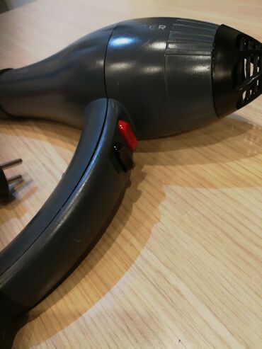 Fenovi za kosu: Fen Singer za kosu 2000w. Ima usmerivač vazduha. Ispravan provereno — 6