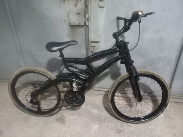 Tavalar: İşlənmiş Şəhər velosipedi Adidas, 24", sürətlərin sayı: 7, Ünvandan götürmə