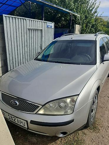 Ford Mondeo: 2002 г., 1.8 л, Механика, Газ, Универсал