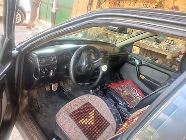 Opel: Opel Vectra: 1995 г., 1.6 л, Механика, Бензин, Седан — 4