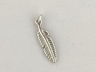 Pendant, Female, condition - Good