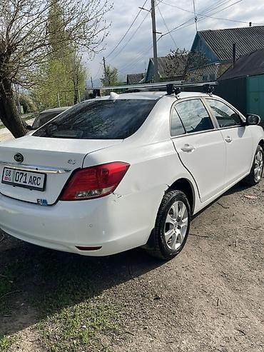 BYD: BYD E5: 2017 г., Электромобиль, Седан — 4