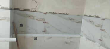 Plitə işləri: Mərmər naxışlı keramika kafel və plitə döşəmə/divar işi - Məkan — 2