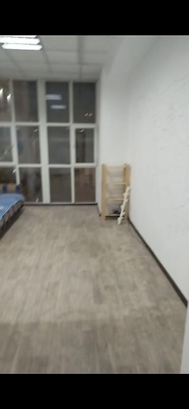 1 кв: Аренда офисов, 19 м², В административном здании, 1 линия — 4