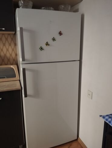 dograyici qiymeti: 2 qapılı Beko Soyuducu Satılır, rəng - Ağ