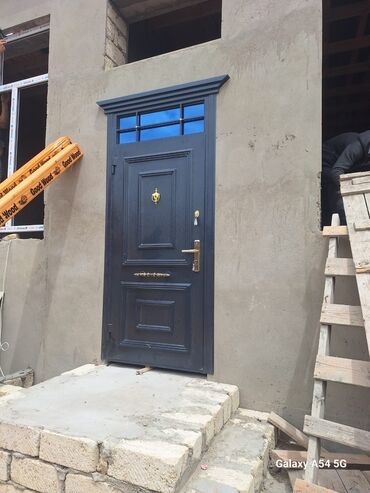 Giriş qapıları: Salam . 450 azn baslayan qiymetlerle seyf qapilar elde ede bilersiz — 9