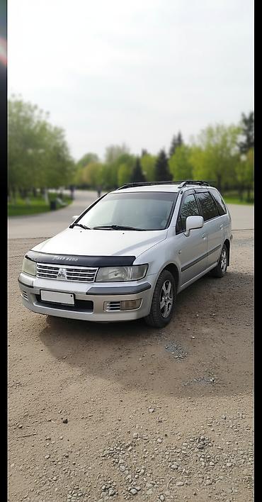 wagon: Mitsubishi Space Wagon: 2002 г., 2 л, Механика, Газ, Минивэн — 6
