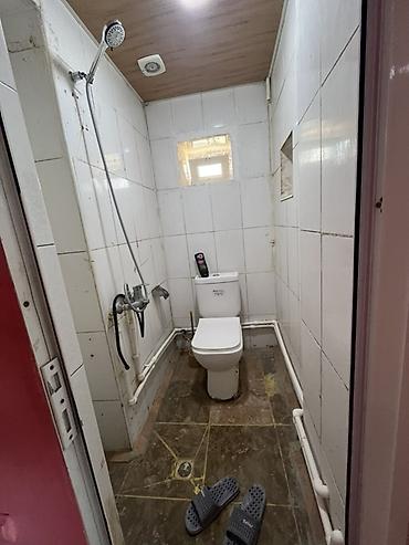 1 комната квартира снять: Geniş və işıqlı otaq icarəyə verilir. Xüsusiyyətlər: - Böyük — 5