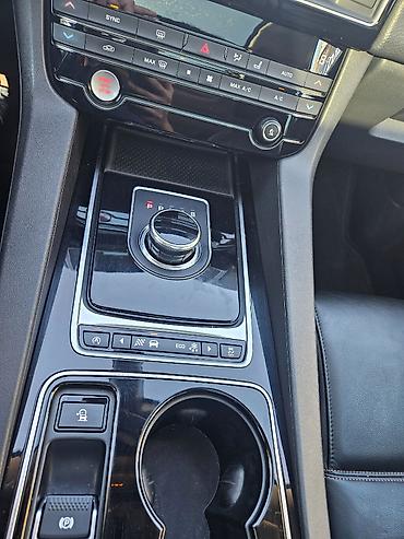 jaguar saat: Jaguar F-Pace: 2 l | 2017 il 155000 km Ofrouder/SUV — 3