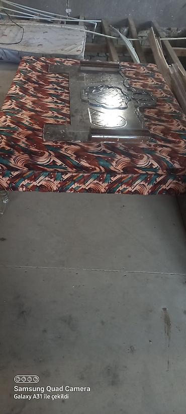 taxta əl işi: Taxta oyma başlıq (çarpayı üçün) - Material: möhkəm taxta - Üzərində — 1