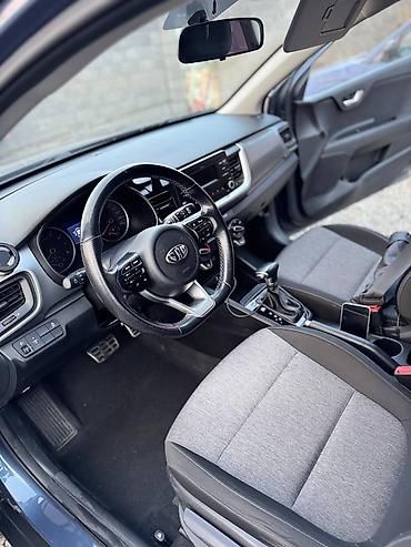 mazda d: Kia Stonic: 2018 г., 1.4 л, Автомат, Бензин, Кроссовер — 4
