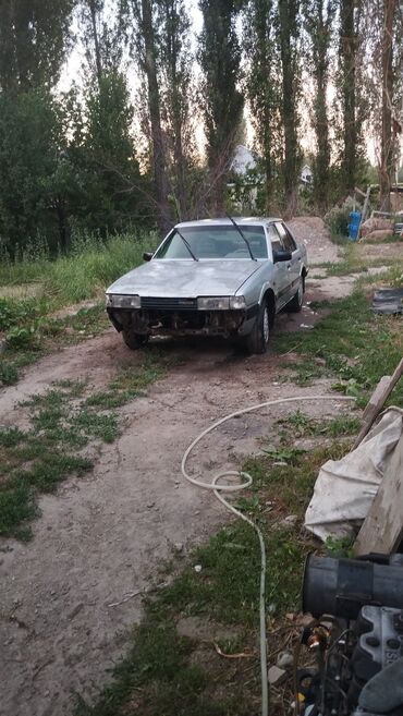 мазда переходка универсал: Mazda 626: 1986 г., 2 л, Механика, Бензин, Седан