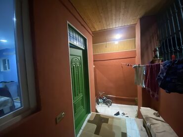 Həyət evləri və villaların satışı: Evin temire etiyacı yoxdur Beli paket krşa çornu polu var 7/8 daş — 10