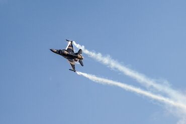 Fotokameralar: (Əlaqə yalnız whatsapp ilə mümkündür mobil işləmir.) Canon EOS 5D Mark — 9