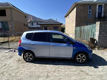 Honda: Honda Fit: 2002 г., 1.3 л, Вариатор, Бензин, Хэтчбэк — 4