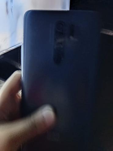 noutbuk 17 3: Redmi smartfon Qara rəngli Redmi smartfon satılır. Şəkillərdən — 2