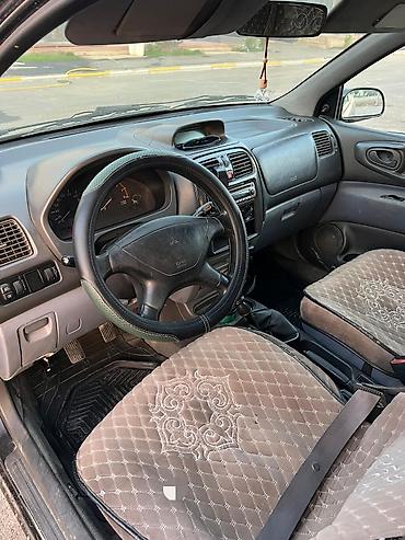 Mitsubishi: Mitsubishi Space Star: 2001 г., 1.6 л, Механика, Бензин, Хэтчбэк — 4