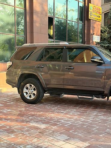 2 4 д: Toyota 4Runner: 2016 г., 4 л, Автомат, Бензин, Внедорожник — 7