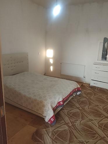 Otaqların uzunmüddətli kirayəsi: Kirayə ev verilir Yeni suraxanı yerləşir İki otaqlı həyət evi Əşyaları -da lalafo.az — 3 Otaqların uzunmüddətli kirayəsi: Kirayə ev verilir Yeni suraxanı yerləşir İki otaqlı həyət evi Əşyaları — 3