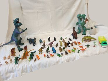 fix price бишкек: Большая коллекция игрушечных динозавров - Состояние Б\У Я продаю