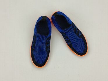 profilowane kapcie dla dzieci: Buty sportowe 34, Używany