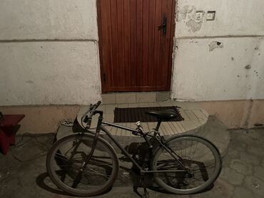 велосипед сломанный: ШОССЕЙКА не сломан покупал 3 месяца назад велик в хорошем состоянии
