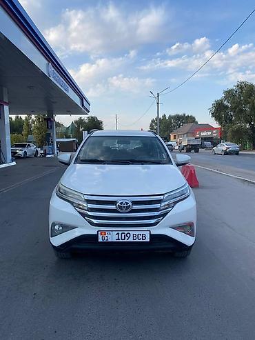Toyota Rush: 2021 г., 1.5 л, Автомат, Бензин, Кроссовер