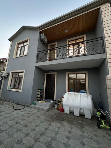 gəncədə həyət evi: 4 otaqlı, 180 kv. m, Kredit var, Yeni təmirli