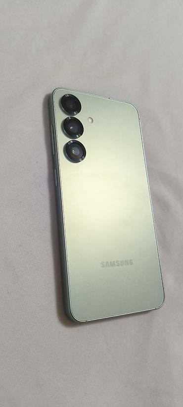 Samsung Galaxy S25, Б/у, 256 ГБ, цвет - Зеленый, 1 SIM