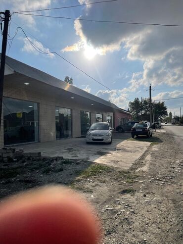 Mağazalar: Salam aleykum xacmaz niyazabad yolu pive zavodun yanı 200 kvadrat tam — 18