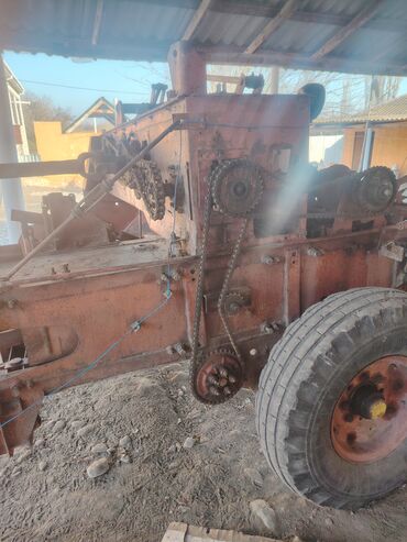 Pres bağlayanlar: Məhsul: Ot presi (kvadrat balya üçün), traktorla qoşulan Təsvir: - — 9