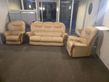 Stilske garniture: Kožna garnitura za dnevni boravak – komplet 1 - Sastav: trosed sa tri — 1