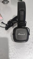 маршал мажор 3: Наушник Маршал 
В хорошем состоянии Оригинал 
заряд держит отлично